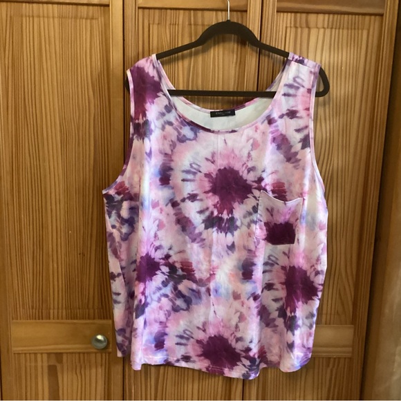 3 colorful Loveu plus size tanks.3X - Picture 2 of 7